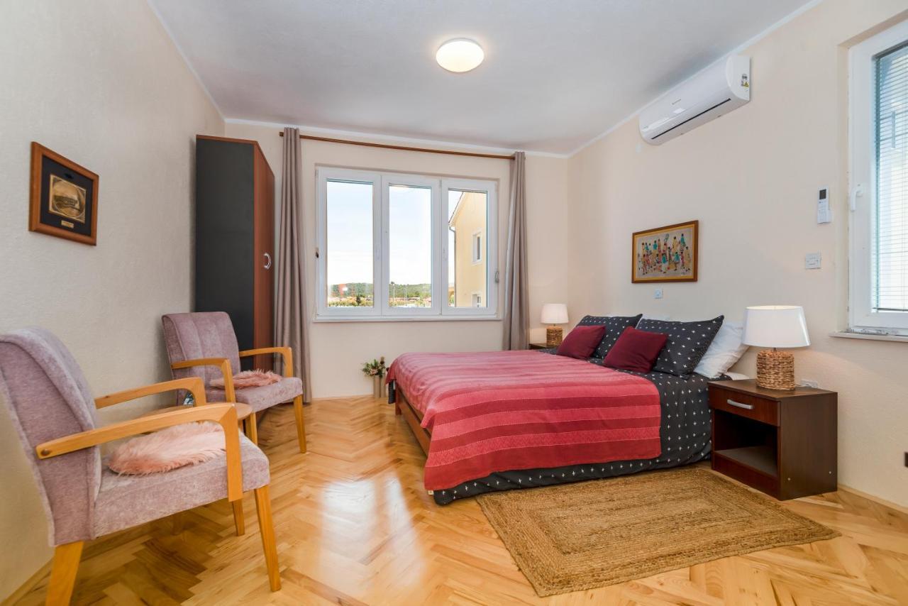 Apartamento Kairos Bilice Exterior foto